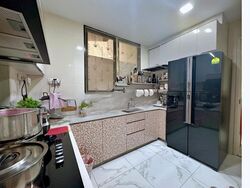 Seasons Park (D26), Condominium #500403031